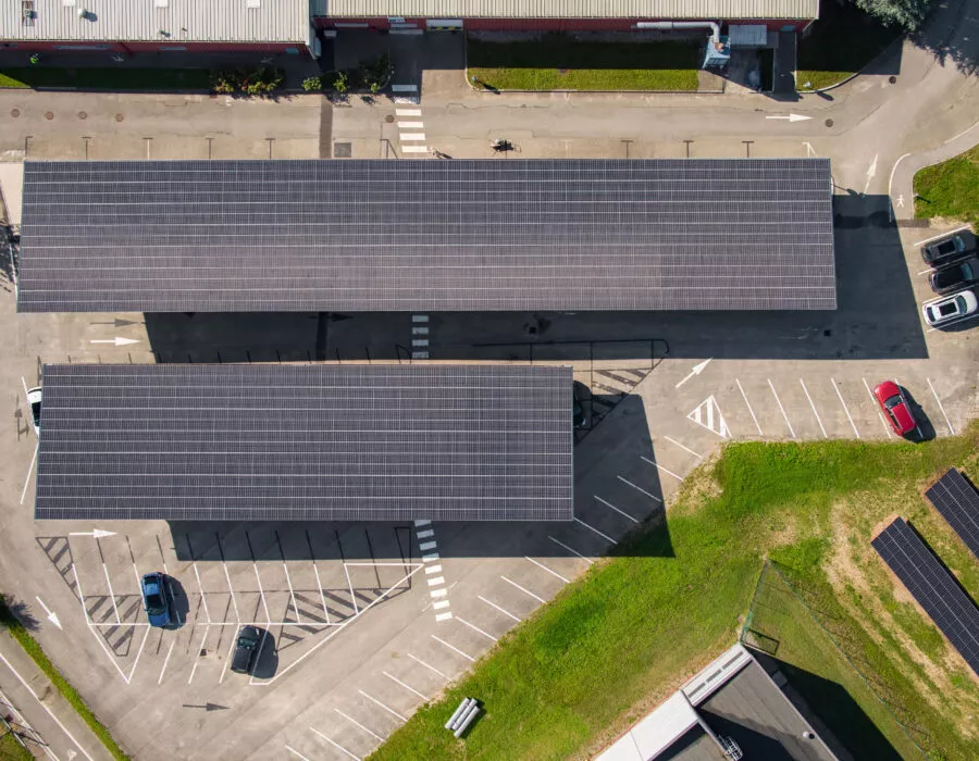 installation-solaire-ombriere-parking