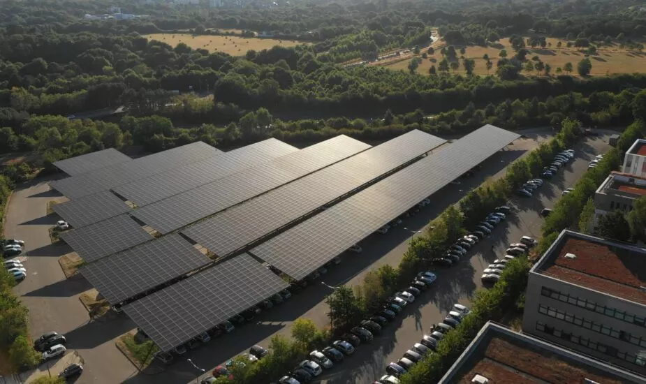 ombriere-photovoltaique-nexhos-energies