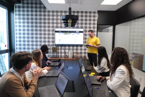 whoorks-salle-réunion-equipement