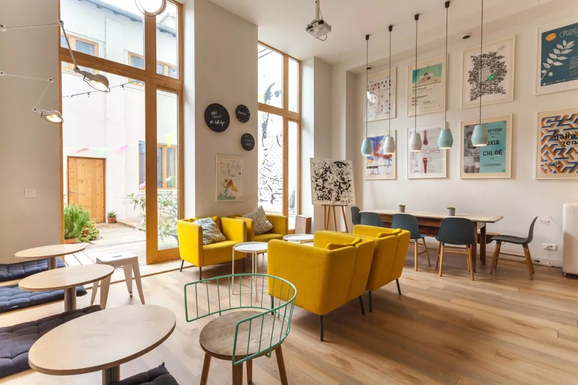 slo-lyon-saxe-hostel-urbain