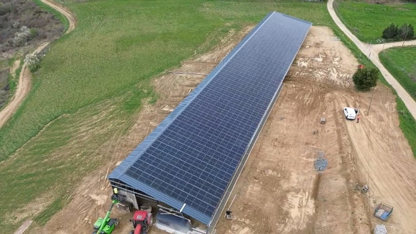 nexhos-energies-panneaux-photovoltaïques-toiture-inclinée-injection